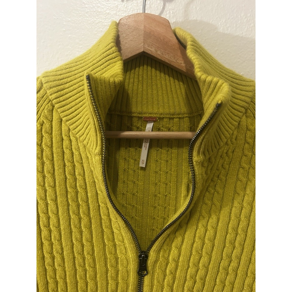 Free People Eliza Mini Skirt Sweater Set, size XS, color Chartreuse‎ NWT - Picture 9 of 12